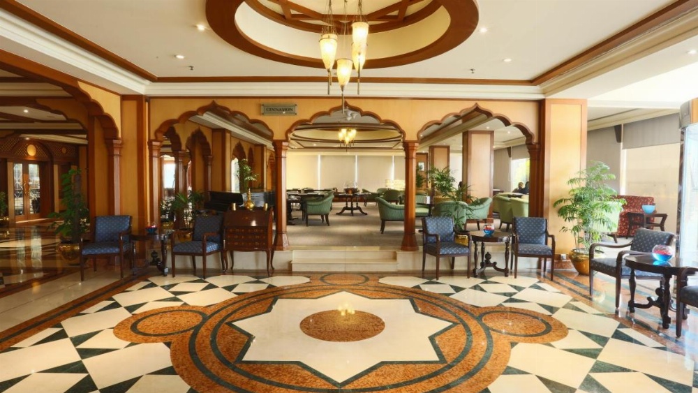 Avari Tower Karachi Image 17