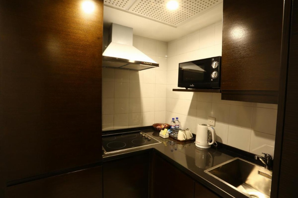 Room image 4