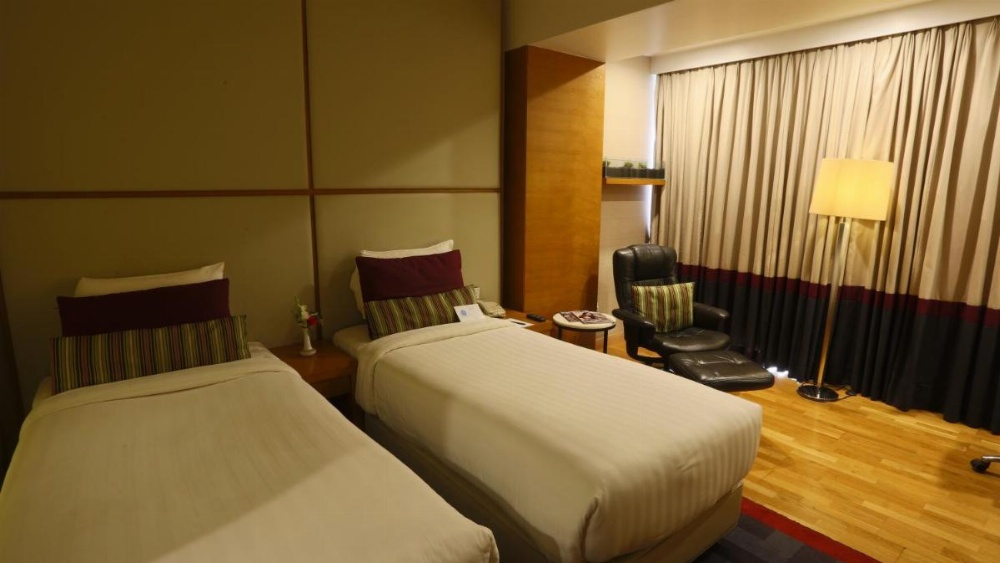 Room image 4