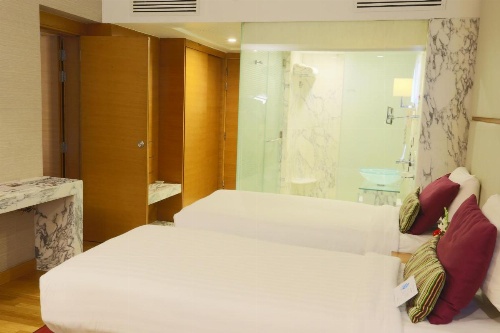 Avari Tower Karachi image 45